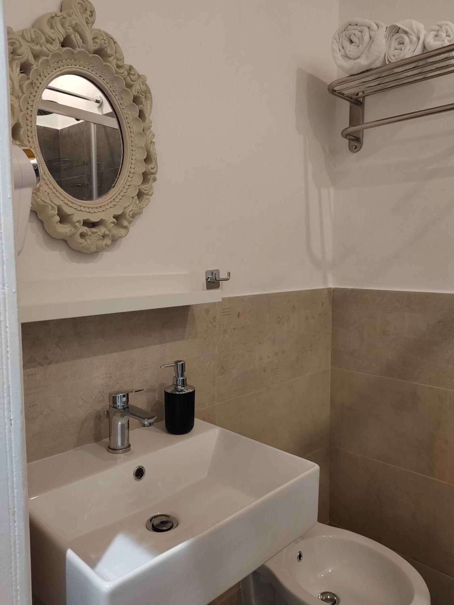 Gala Sardinia Hotel Каляри Екстериор снимка